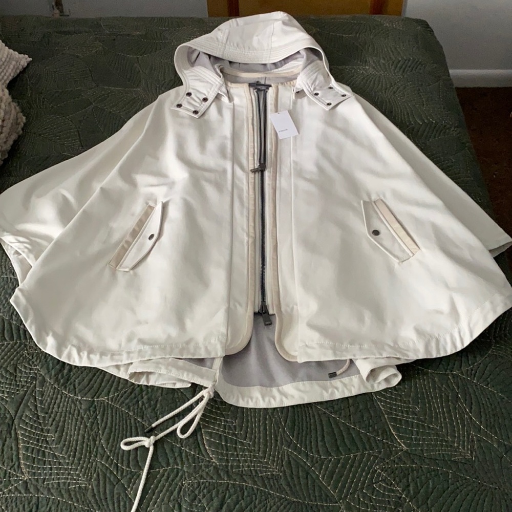 Vince  Poplin and Cream leather trim cape, NWT